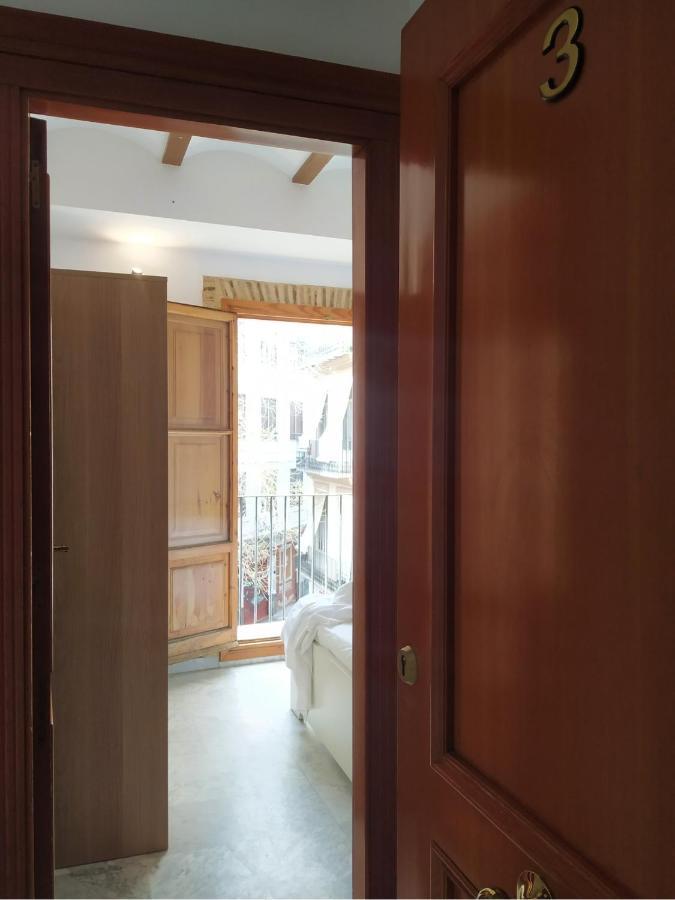 Apartamentos Con Encanto En Pleno Casco Antiguo Ron Valenciayole Buitenkant foto