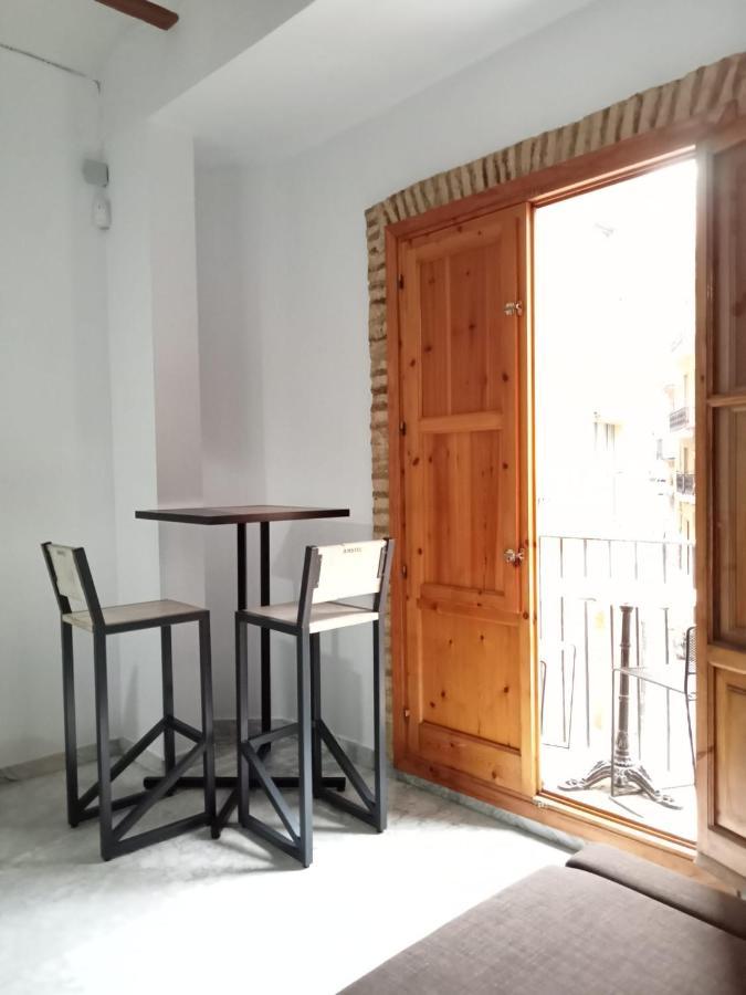 Apartamentos Con Encanto En Pleno Casco Antiguo Ron Valenciayole Buitenkant foto