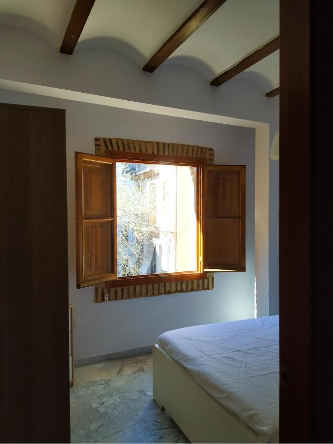 Apartamentos Con Encanto En Pleno Casco Antiguo Ron Valenciayole Buitenkant foto