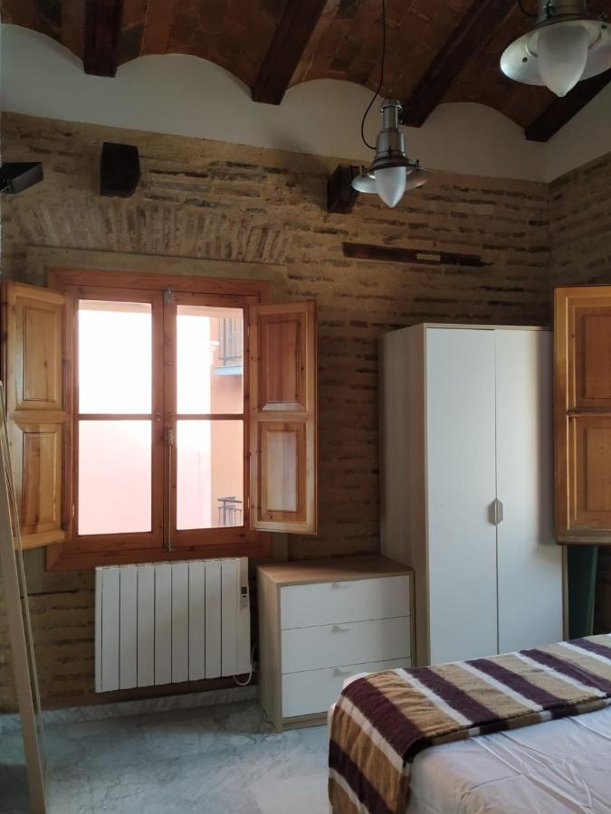 Apartamentos Con Encanto En Pleno Casco Antiguo Ron Valenciayole Buitenkant foto